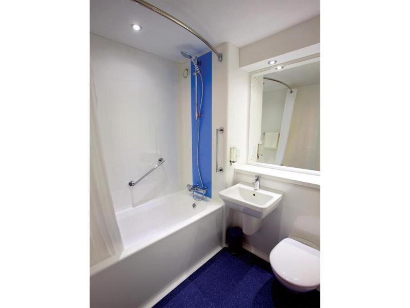 Travelodge Weston-Super-Mare Zewnętrze zdjęcie
